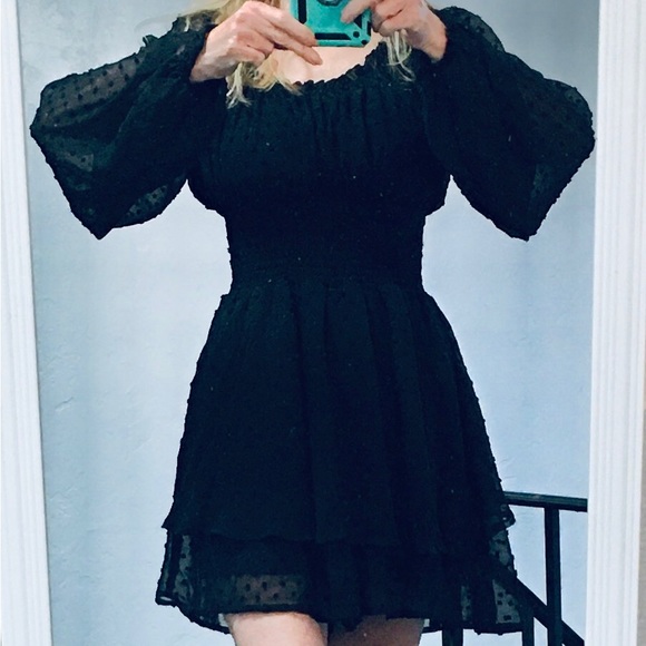 🖤Black Swiss dot long sleeve romper that looks like a minidress- S - Picture 3 of 7